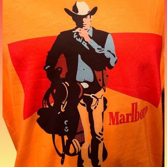 Rare Light Weight Marlboro Cowboy T Shirt Size Large Unisex - Picture 2 of 3